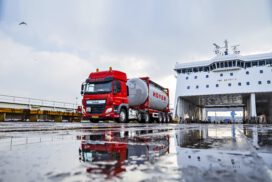 Heimbach_HOYER_Rotterdam_Kranbahn_Schiff_005lang_neu_01